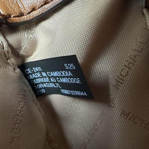 Michael Kors Tribeca Large Quilted Leather Shoulder/Crossbody Bag in Brown - Picture 9 of 9